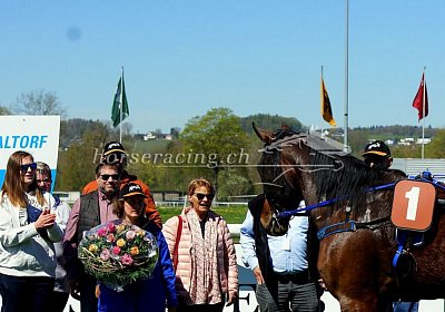 Frauenfeld 18april22 B nv 02 15 high noon