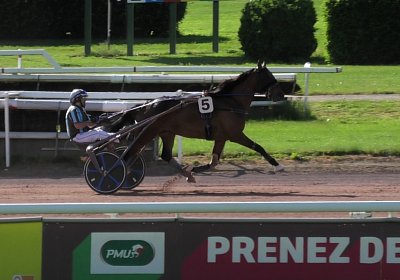 Av 25Mai 2022 B S6130014 Ina