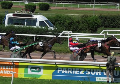 Av 9August2022 Achille Noon K S6410009 Achille Noon